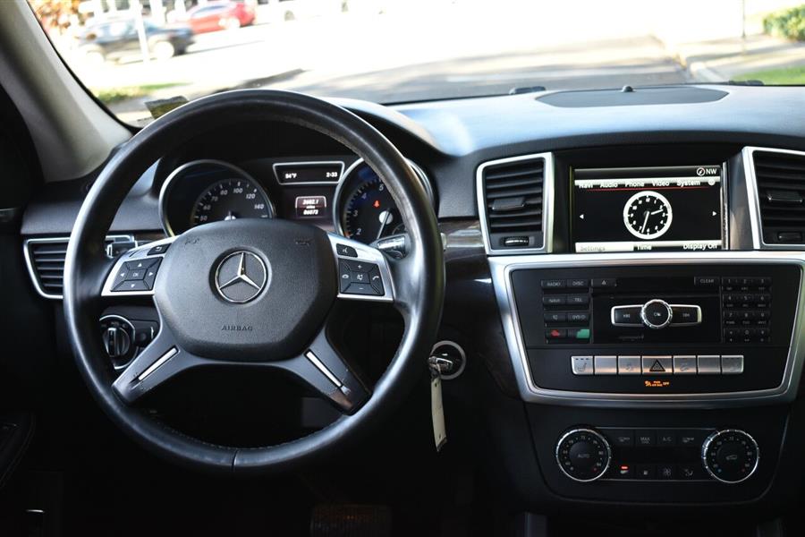 2015 Mercedes-benz M-class ML 350 4MATIC AWD 4dr SUV, available for sale in Great Neck, New York | Camy Cars. Great Neck, New York 2015 Mercedes-benz M-class ML 350 4MATIC AWD 4dr SUV, available for sale in Great Neck, New York | Camy Cars. Great Neck, New York