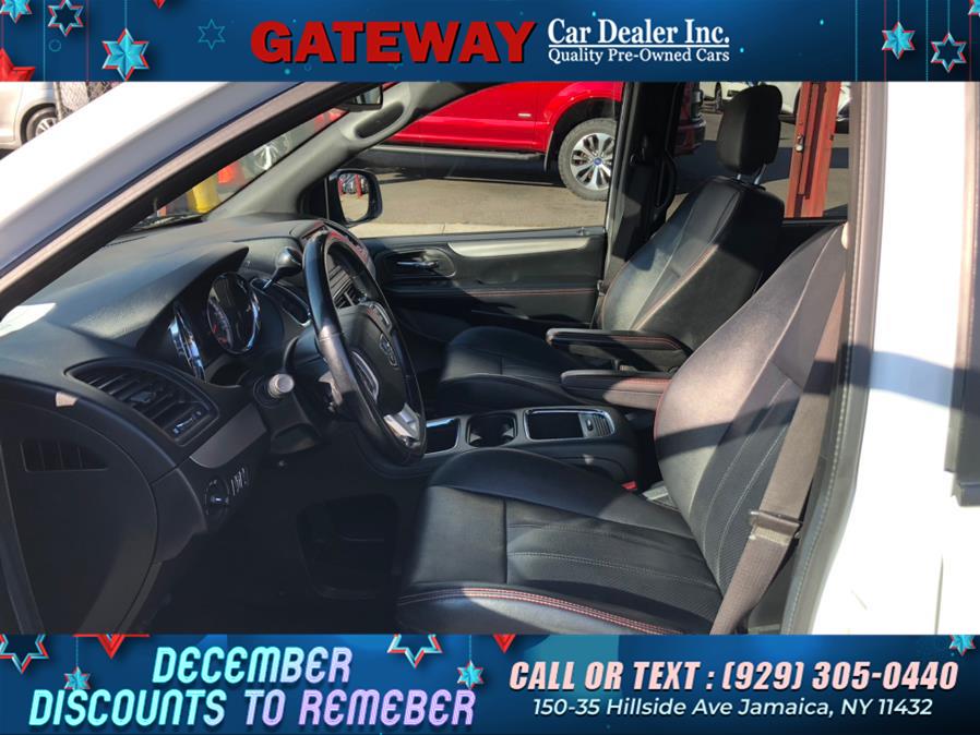 2019 Dodge Grand Caravan GT Wagon, available for sale in Jamaica, New York | Gateway Car Dealer Inc. Jamaica, New York 2019 Dodge Grand Caravan GT Wagon, available for sale in Jamaica, New York | Gateway Car Dealer Inc. Jamaica, New York