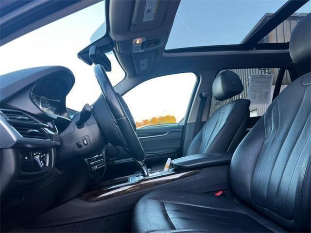 2015 BMW X5 xDrive35i, available for sale in Stratford, Connecticut | Wiz Leasing Inc. Stratford, Connecticut 2015 BMW X5 xDrive35i, available for sale in Stratford, Connecticut | Wiz Leasing Inc. Stratford, Connecticut
