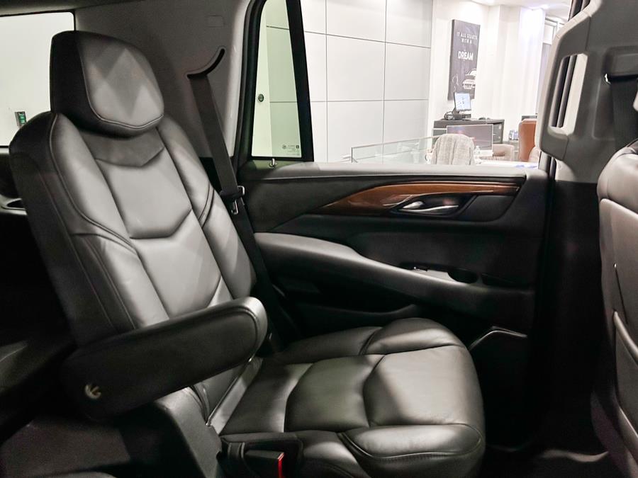 Used Cadillac Escalade 4WD 4dr Luxury 2019 | Luxury Motor Club. Franklin Square, New York Used Cadillac Escalade 4WD 4dr Luxury 2019 | Luxury Motor Club. Franklin Square, New York