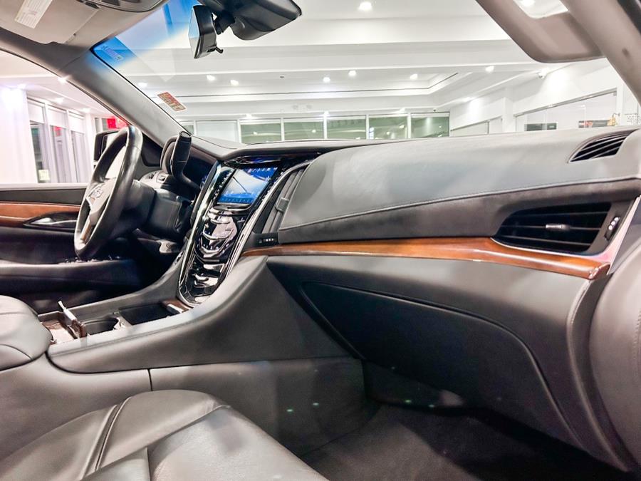 Used Cadillac Escalade 4WD 4dr Luxury 2019 | Luxury Motor Club. Franklin Square, New York Used Cadillac Escalade 4WD 4dr Luxury 2019 | Luxury Motor Club. Franklin Square, New York