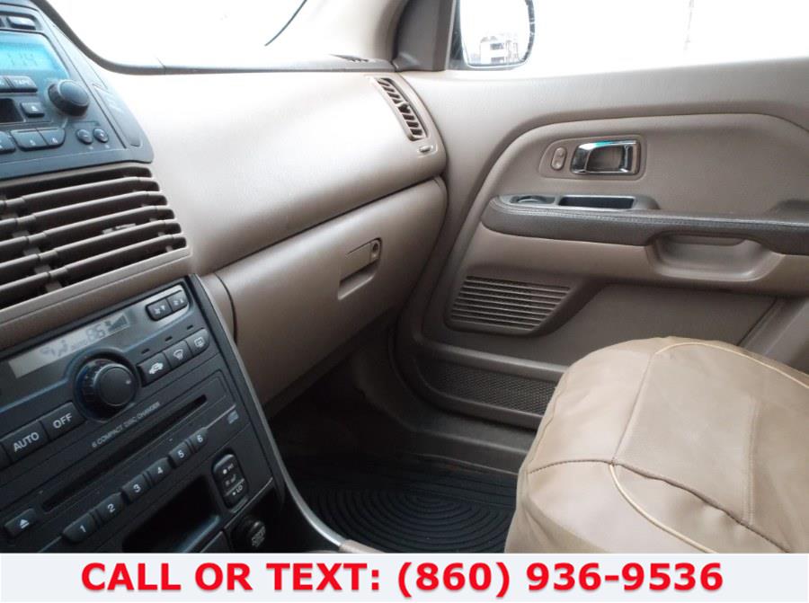 2005 Honda Pilot EX-L AT, available for sale in Hartford, Connecticut | Lee Motors Sales Inc. Hartford, Connecticut 2005 Honda Pilot EX-L AT, available for sale in Hartford, Connecticut | Lee Motors Sales Inc. Hartford, Connecticut