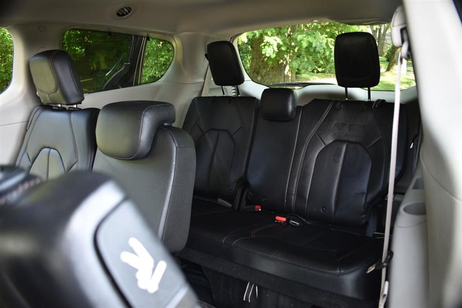 Used Chrysler Pacifica Touring L 4dr Mini Van 2018 | Camy Cars. Great Neck, New York Used Chrysler Pacifica Touring L 4dr Mini Van 2018 | Camy Cars. Great Neck, New York