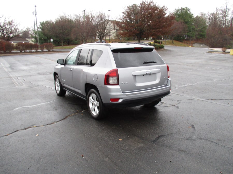 Used Jeep Compass 4WD 4dr High Altitude Edition 2015 | Universal Motors LLC. New Britain, Connecticut Used Jeep Compass 4WD 4dr High Altitude Edition 2015 | Universal Motors LLC. New Britain, Connecticut