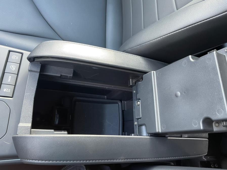 2021 Toyota Highlander XLE AWD, available for sale in Jamaica, New York | Sylhet Motors Inc.. Jamaica, New York 2021 Toyota Highlander XLE AWD, available for sale in Jamaica, New York | Sylhet Motors Inc.. Jamaica, New York