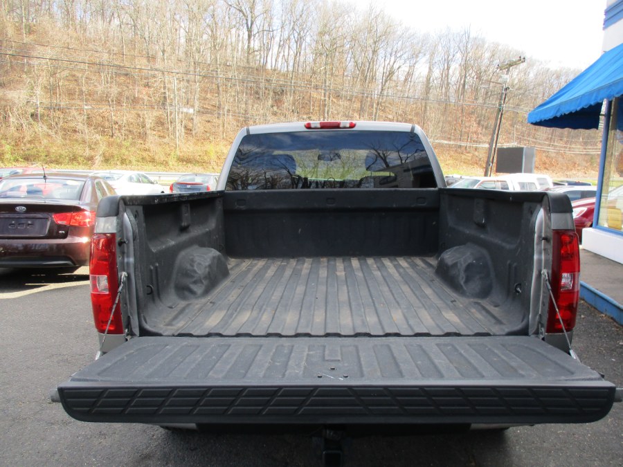 2008 Chevrolet Silverado 1500 1500 4WD, available for sale in Meriden, Connecticut | Cos Central Auto. Meriden, Connecticut 2008 Chevrolet Silverado 1500 1500 4WD, available for sale in Meriden, Connecticut | Cos Central Auto. Meriden, Connecticut