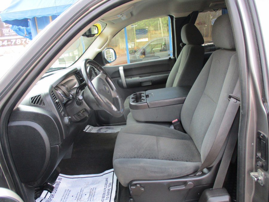 2008 Chevrolet Silverado 1500 1500 4WD, available for sale in Meriden, Connecticut | Cos Central Auto. Meriden, Connecticut 2008 Chevrolet Silverado 1500 1500 4WD, available for sale in Meriden, Connecticut | Cos Central Auto. Meriden, Connecticut