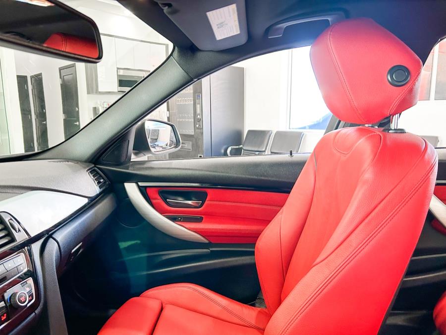 2018 BMW 3 Series 330i xDrive Sedan South Africa, available for sale in Franklin Square, New York | Luxury Motor Club. Franklin Square, New York 2018 BMW 3 Series 330i xDrive Sedan South Africa, available for sale in Franklin Square, New York | Luxury Motor Club. Franklin Square, New York