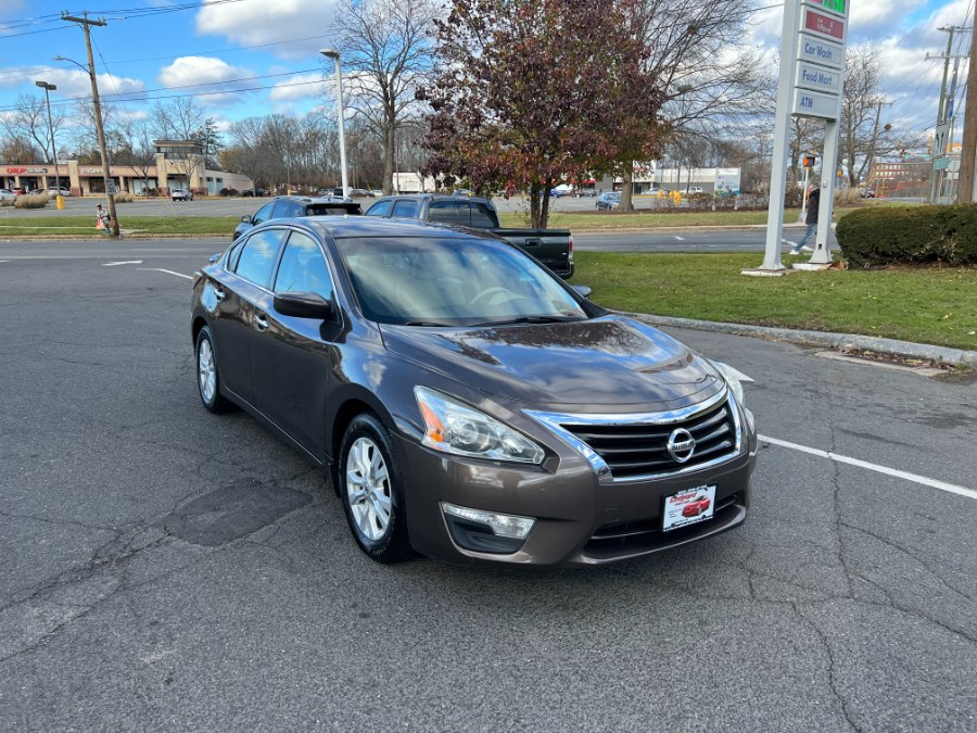 2014 Nissan Altima 4dr Sdn I4 2.5 SV, available for sale in Hartford , Connecticut | Ledyard Auto Sale LLC. Hartford , Connecticut
