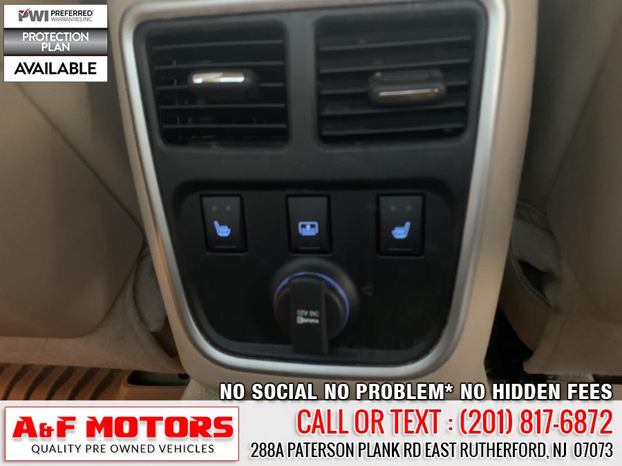 2013 Chrysler 300 4dr Sdn 300C AWD, available for sale in East Rutherford, New Jersey | A&F Motors LLC. East Rutherford, New Jersey 2013 Chrysler 300 4dr Sdn 300C AWD, available for sale in East Rutherford, New Jersey | A&F Motors LLC. East Rutherford, New Jersey