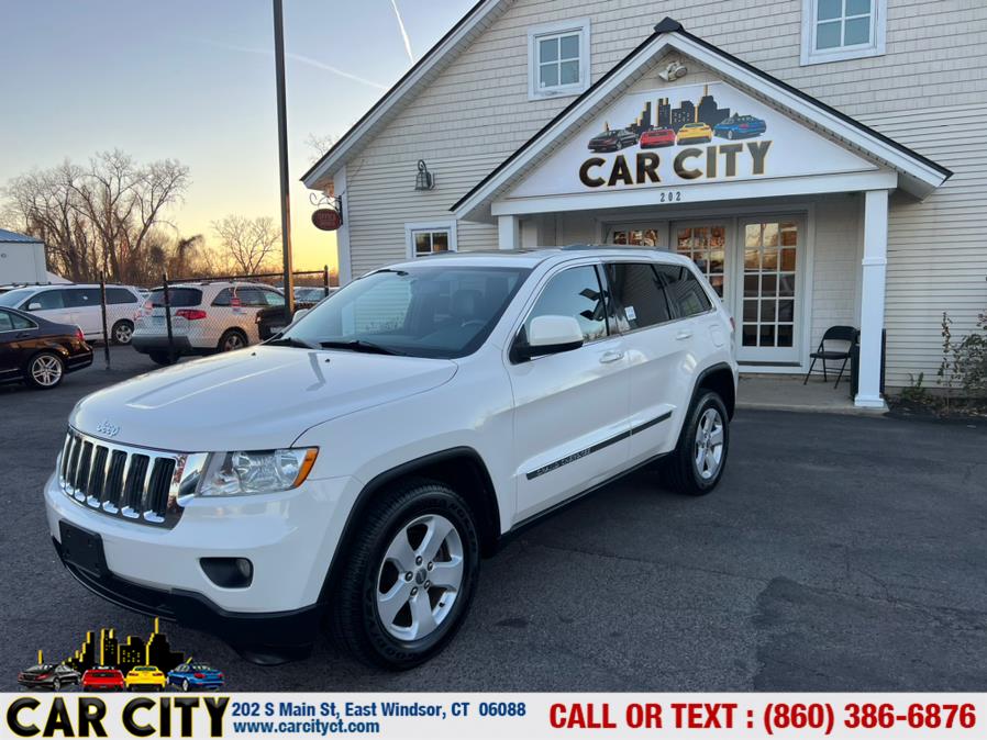 2011 Jeep Grand Cherokee 4WD 4dr Laredo, available for sale in East Windsor, Connecticut | Car City LLC. East Windsor, Connecticut