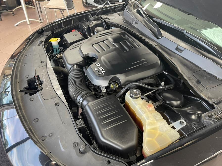 2020 Dodge Charger SXT RWD, available for sale in Massapequa Park, New York | Power Motors East. Massapequa Park, New York 2020 Dodge Charger SXT RWD, available for sale in Massapequa Park, New York | Power Motors East. Massapequa Park, New York