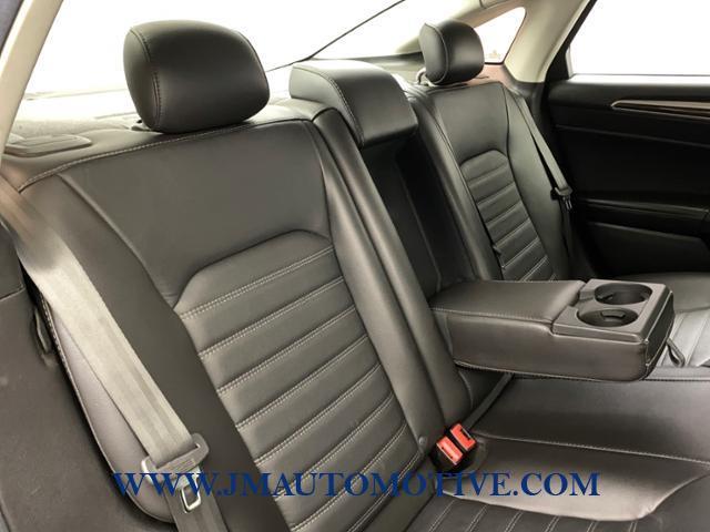 Used Ford Fusion 4dr Sdn SE FWD 2014 | J&M Automotive Sls&Svc LLC. Naugatuck, Connecticut Used Ford Fusion 4dr Sdn SE FWD 2014 | J&M Automotive Sls&Svc LLC. Naugatuck, Connecticut