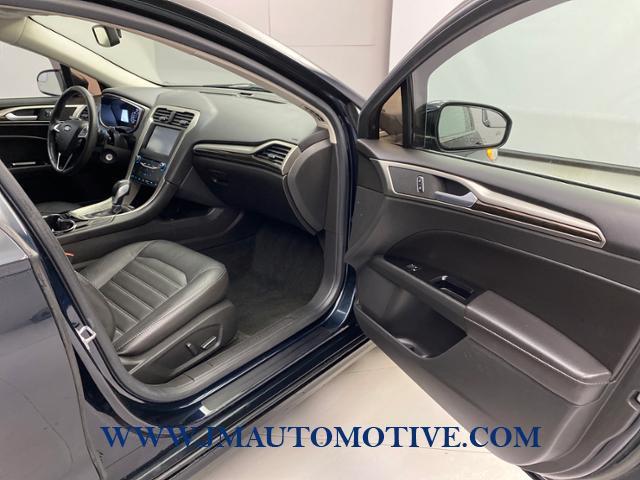 Used Ford Fusion 4dr Sdn SE FWD 2014 | J&M Automotive Sls&Svc LLC. Naugatuck, Connecticut Used Ford Fusion 4dr Sdn SE FWD 2014 | J&M Automotive Sls&Svc LLC. Naugatuck, Connecticut