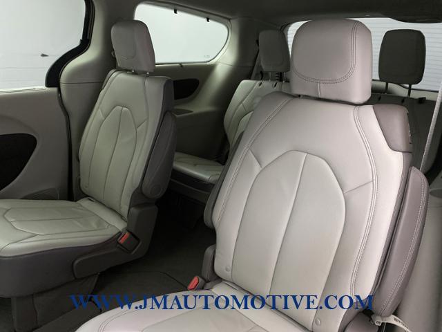 2017 Chrysler Pacifica Touring-L FWD, available for sale in Naugatuck, Connecticut | J&M Automotive Sls&Svc LLC. Naugatuck, Connecticut 2017 Chrysler Pacifica Touring-L FWD, available for sale in Naugatuck, Connecticut | J&M Automotive Sls&Svc LLC. Naugatuck, Connecticut