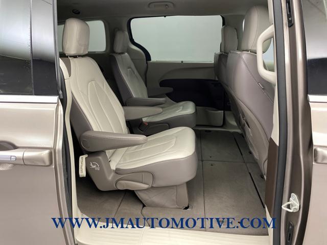 2017 Chrysler Pacifica Touring-L FWD, available for sale in Naugatuck, Connecticut | J&M Automotive Sls&Svc LLC. Naugatuck, Connecticut 2017 Chrysler Pacifica Touring-L FWD, available for sale in Naugatuck, Connecticut | J&M Automotive Sls&Svc LLC. Naugatuck, Connecticut