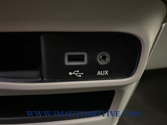2017 Chrysler Pacifica Touring-L FWD, available for sale in Naugatuck, Connecticut | J&M Automotive Sls&Svc LLC. Naugatuck, Connecticut 2017 Chrysler Pacifica Touring-L FWD, available for sale in Naugatuck, Connecticut | J&M Automotive Sls&Svc LLC. Naugatuck, Connecticut