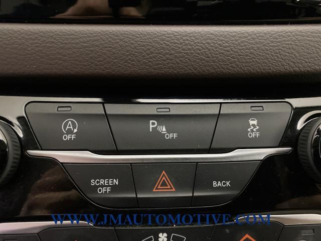 2017 Chrysler Pacifica Touring-L FWD, available for sale in Naugatuck, Connecticut | J&M Automotive Sls&Svc LLC. Naugatuck, Connecticut 2017 Chrysler Pacifica Touring-L FWD, available for sale in Naugatuck, Connecticut | J&M Automotive Sls&Svc LLC. Naugatuck, Connecticut