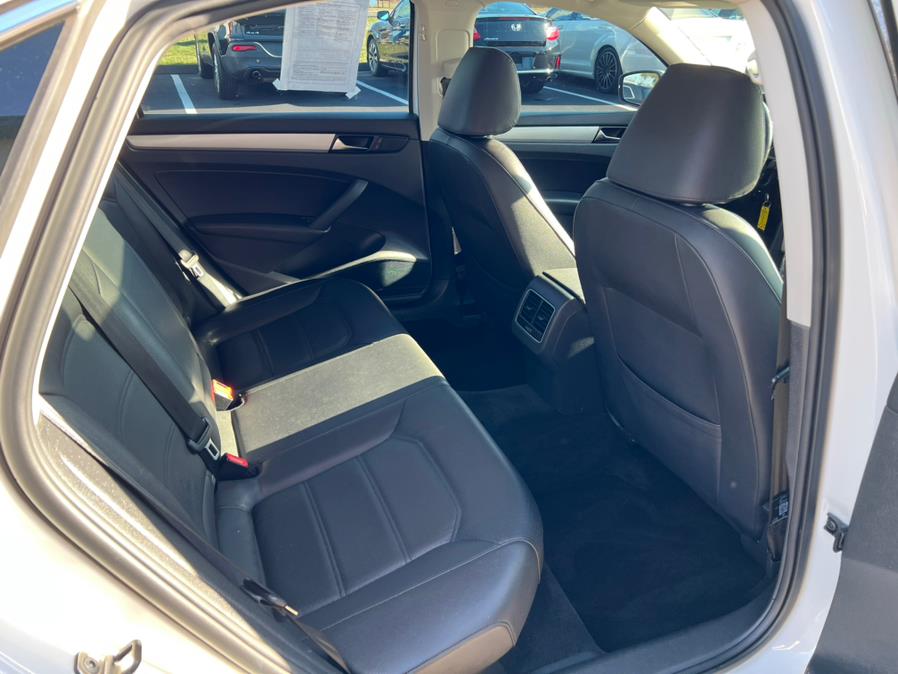 Used Volkswagen Passat 4dr Sdn 2.5L Auto SE PZEV 2013 | Century Auto And Truck. East Windsor, Connecticut