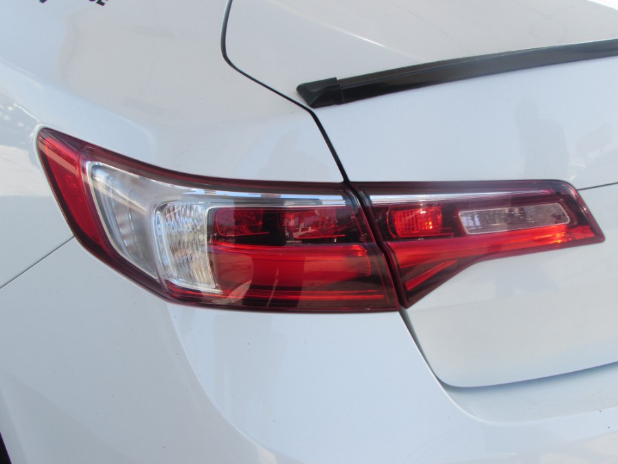 2016 Acura ILX 4dr Sdn w/Premium Pkg, available for sale in Orlando, Florida | VIP Auto Enterprise, Inc. Orlando, Florida 2016 Acura ILX 4dr Sdn w/Premium Pkg, available for sale in Orlando, Florida | VIP Auto Enterprise, Inc. Orlando, Florida