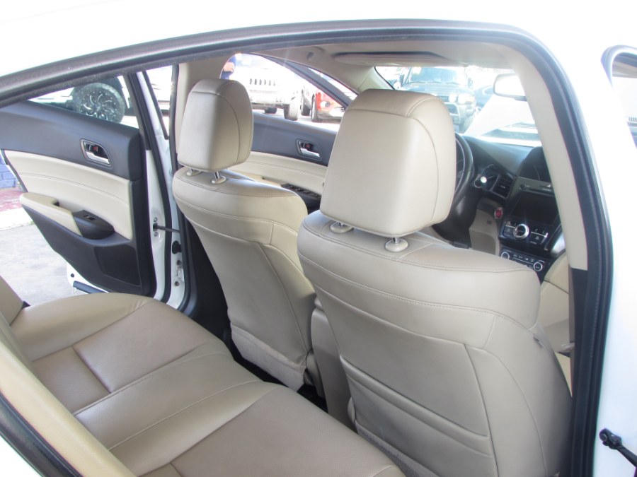 2016 Acura ILX 4dr Sdn w/Premium Pkg, available for sale in Orlando, Florida | VIP Auto Enterprise, Inc. Orlando, Florida 2016 Acura ILX 4dr Sdn w/Premium Pkg, available for sale in Orlando, Florida | VIP Auto Enterprise, Inc. Orlando, Florida