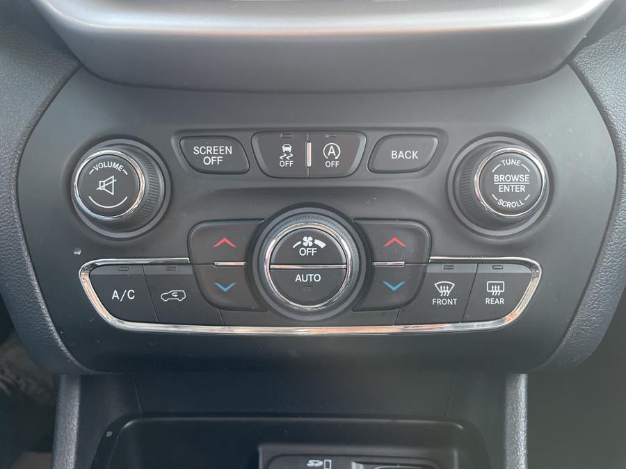 2015 Jeep Cherokee 4WD 4dr Limited, available for sale in Hartford, Connecticut | Lex Autos LLC. Hartford, Connecticut 2015 Jeep Cherokee 4WD 4dr Limited, available for sale in Hartford, Connecticut | Lex Autos LLC. Hartford, Connecticut