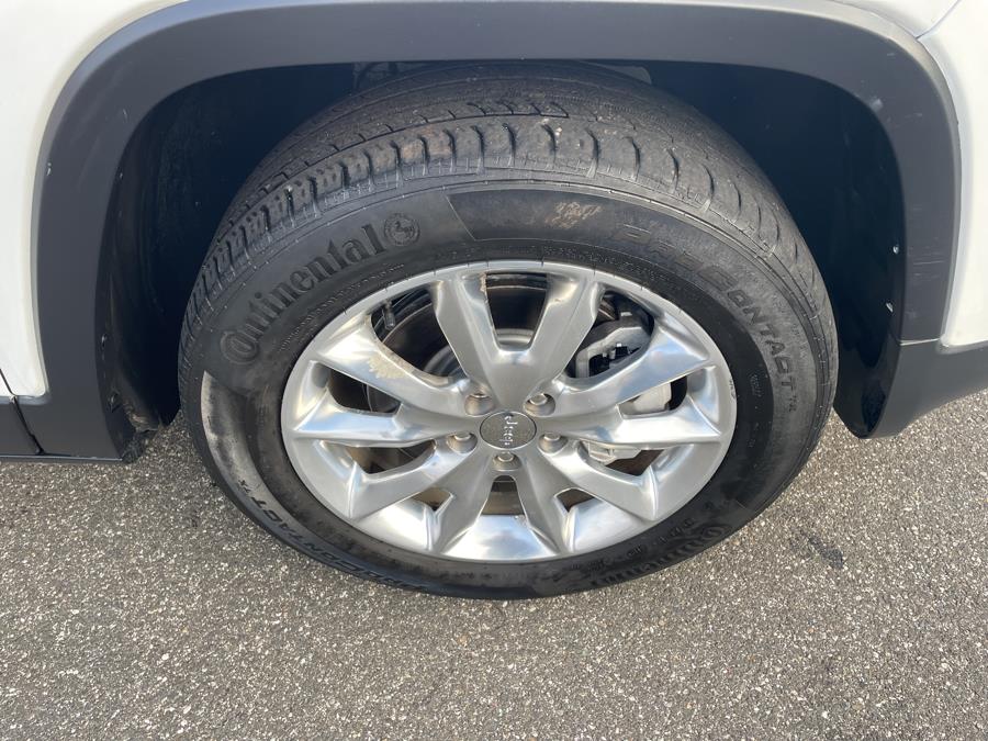 2015 Jeep Cherokee 4WD 4dr Limited, available for sale in Hartford, Connecticut | Lex Autos LLC. Hartford, Connecticut 2015 Jeep Cherokee 4WD 4dr Limited, available for sale in Hartford, Connecticut | Lex Autos LLC. Hartford, Connecticut