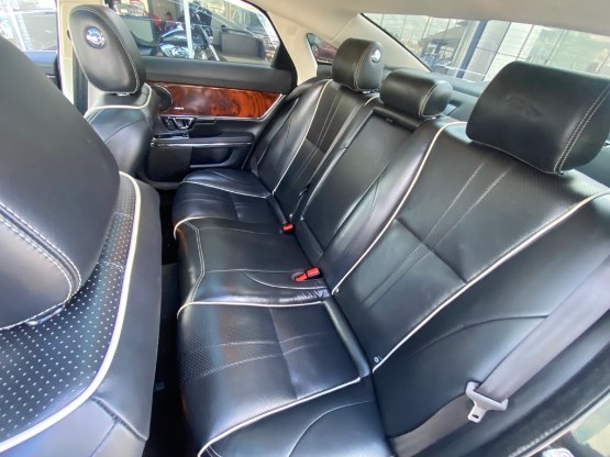 2016 Jaguar XJ 4dr Sdn R-Sport AWD, available for sale in Syosset, New York | Gold Coast Motors of Syosset. Syosset, New York 2016 Jaguar XJ 4dr Sdn R-Sport AWD, available for sale in Syosset, New York | Gold Coast Motors of Syosset. Syosset, New York
