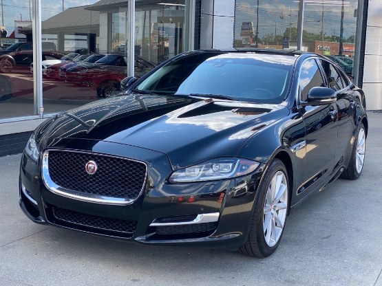 2016 Jaguar XJ 4dr Sdn R-Sport AWD, available for sale in Syosset, New York | Gold Coast Motors of Syosset. Syosset, New York 2016 Jaguar XJ 4dr Sdn R-Sport AWD, available for sale in Syosset, New York | Gold Coast Motors of Syosset. Syosset, New York