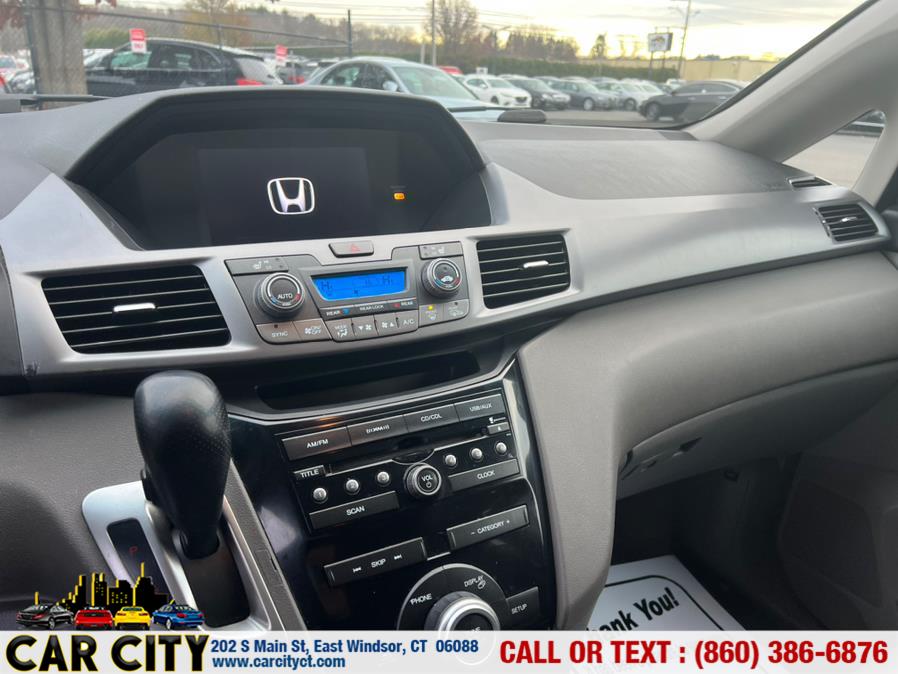 2013 Honda Odyssey 5dr EX-L w/Navi, available for sale in East Windsor, Connecticut | Car City LLC. East Windsor, Connecticut 2013 Honda Odyssey 5dr EX-L w/Navi, available for sale in East Windsor, Connecticut | Car City LLC. East Windsor, Connecticut