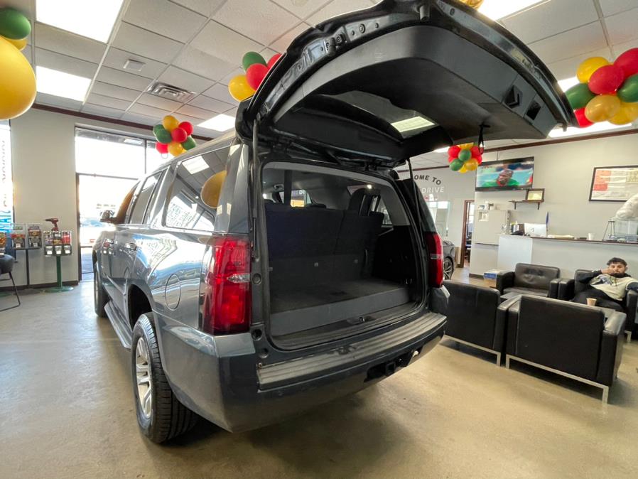 2019 Chevrolet Tahoe 2WD 4dr LS, available for sale in Inwood, New York | 5 Towns Drive. Inwood, New York 2019 Chevrolet Tahoe 2WD 4dr LS, available for sale in Inwood, New York | 5 Towns Drive. Inwood, New York