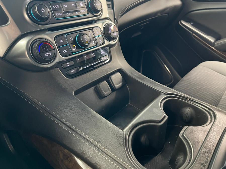 2019 Chevrolet Tahoe 2WD 4dr LS, available for sale in Inwood, New York | 5 Towns Drive. Inwood, New York 2019 Chevrolet Tahoe 2WD 4dr LS, available for sale in Inwood, New York | 5 Towns Drive. Inwood, New York