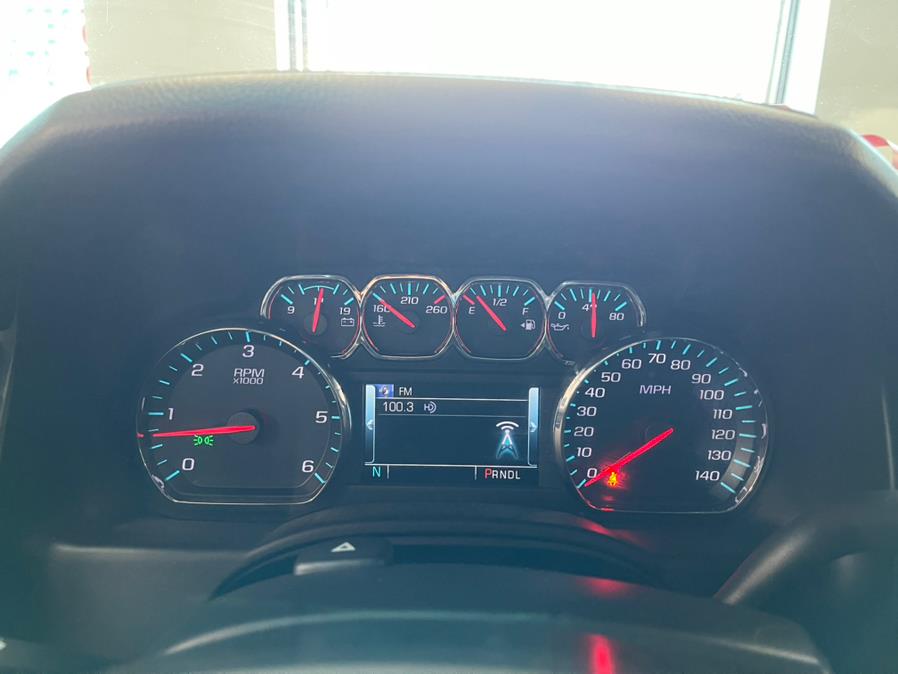 2019 Chevrolet Tahoe 2WD 4dr LS, available for sale in Inwood, New York | 5 Towns Drive. Inwood, New York 2019 Chevrolet Tahoe 2WD 4dr LS, available for sale in Inwood, New York | 5 Towns Drive. Inwood, New York