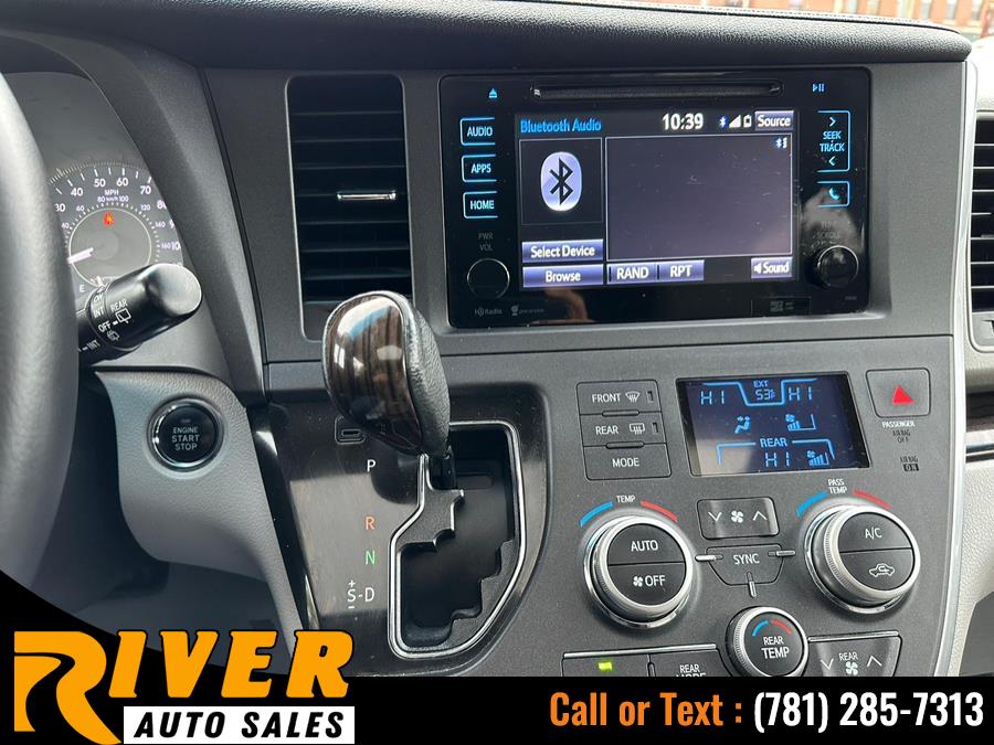 Used Toyota Sienna 5dr 7-Pass Van XLE AWD (Natl) 2015 | River Auto Sales. Malden, Massachusetts Used Toyota Sienna 5dr 7-Pass Van XLE AWD (Natl) 2015 | River Auto Sales. Malden, Massachusetts