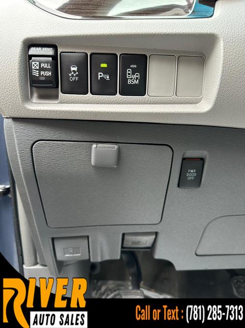 Used Toyota Sienna 5dr 7-Pass Van XLE AWD (Natl) 2015 | River Auto Sales. Malden, Massachusetts Used Toyota Sienna 5dr 7-Pass Van XLE AWD (Natl) 2015 | River Auto Sales. Malden, Massachusetts