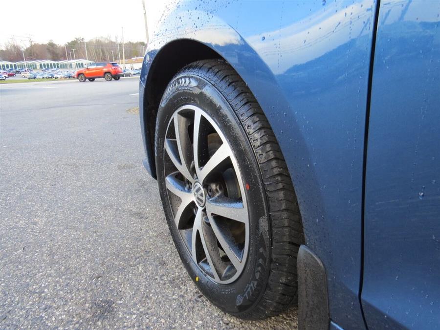 2017 Volkswagen Jetta 1.4T SE 4dr Sedan 6A, available for sale in Auburn, Maine | Lake City Exports Inc. Auburn, Maine 2017 Volkswagen Jetta 1.4T SE 4dr Sedan 6A, available for sale in Auburn, Maine | Lake City Exports Inc. Auburn, Maine