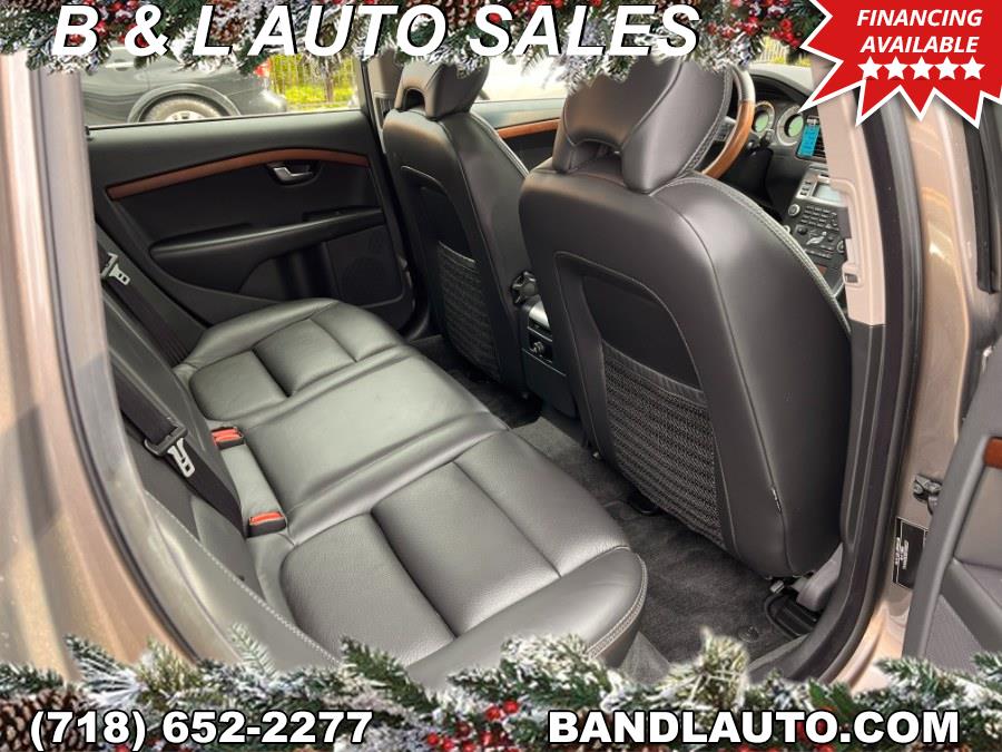 2011 Volvo XC70 4dr Wagon 3.2L AWD, available for sale in Bronx, New York | B & L Auto Sales LLC. Bronx, New York 2011 Volvo XC70 4dr Wagon 3.2L AWD, available for sale in Bronx, New York | B & L Auto Sales LLC. Bronx, New York