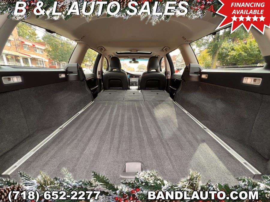 2011 Volvo XC70 4dr Wagon 3.2L AWD, available for sale in Bronx, New York | B & L Auto Sales LLC. Bronx, New York 2011 Volvo XC70 4dr Wagon 3.2L AWD, available for sale in Bronx, New York | B & L Auto Sales LLC. Bronx, New York