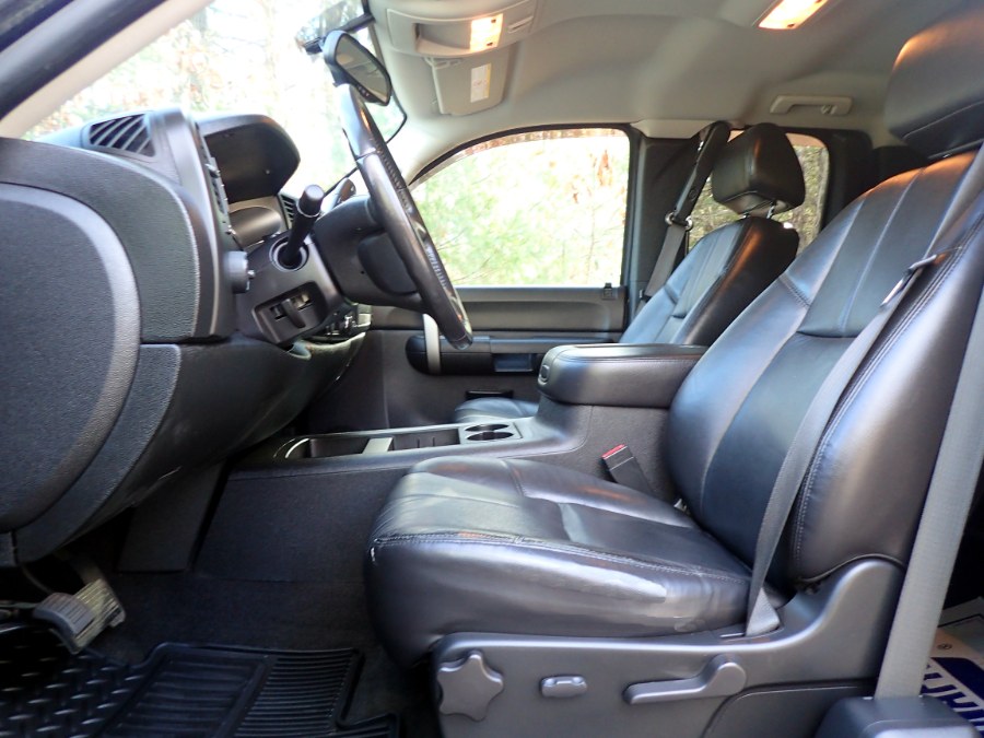 2009 GMC Sierra 3500HD 4WD Ext Cab 157.5" SRW SLE, available for sale in Storrs, Connecticut | Eagleville Motors. Storrs, Connecticut 2009 GMC Sierra 3500HD 4WD Ext Cab 157.5" SRW SLE, available for sale in Storrs, Connecticut | Eagleville Motors. Storrs, Connecticut