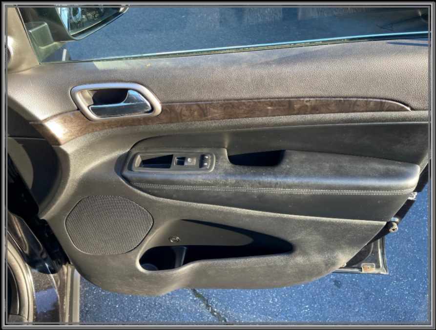 2011 Jeep Grand Cherokee 4WD 4dr Laredo, available for sale in Huntington Station, New York | My Auto Inc.. Huntington Station, New York 2011 Jeep Grand Cherokee 4WD 4dr Laredo, available for sale in Huntington Station, New York | My Auto Inc.. Huntington Station, New York