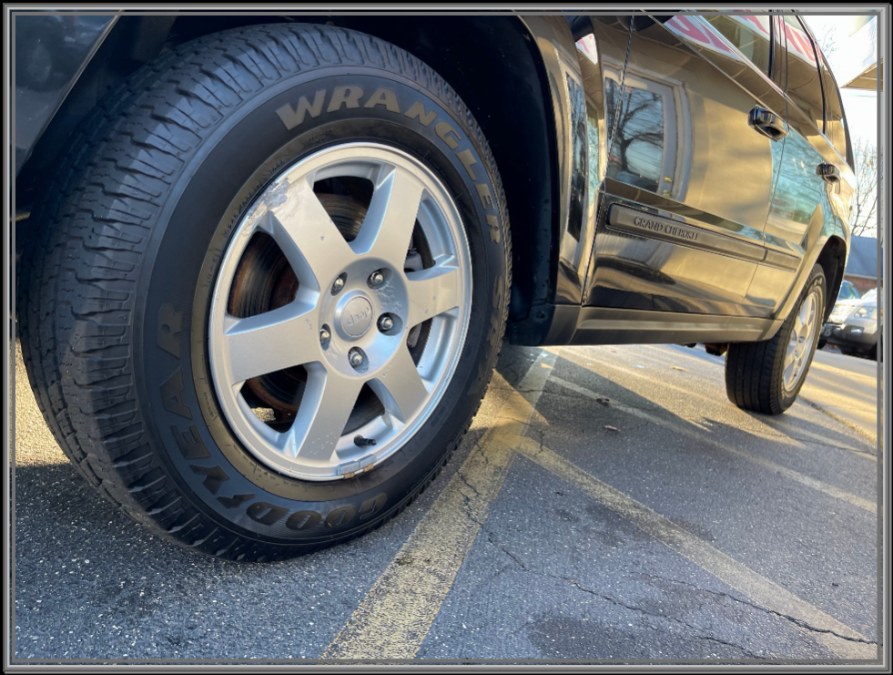 2009 Jeep Grand Cherokee 4WD 4dr Laredo, available for sale in Huntington Station, New York | My Auto Inc.. Huntington Station, New York 2009 Jeep Grand Cherokee 4WD 4dr Laredo, available for sale in Huntington Station, New York | My Auto Inc.. Huntington Station, New York