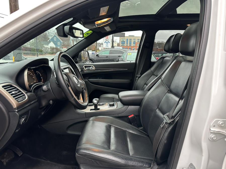 2015 Jeep Grand Cherokee 4WD 4dr Limited, available for sale in Manchester, Connecticut | Carsonmain LLC. Manchester, Connecticut 2015 Jeep Grand Cherokee 4WD 4dr Limited, available for sale in Manchester, Connecticut | Carsonmain LLC. Manchester, Connecticut