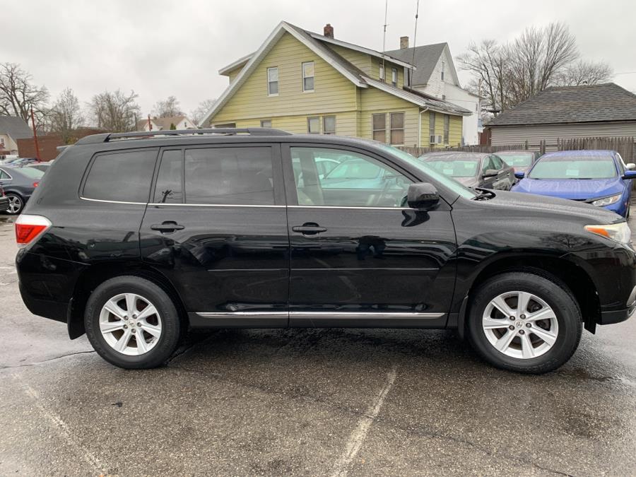 Used Toyota Highlander 4WD 4dr V6 (Natl) 2012 | Absolute Motors Inc. Springfield, Massachusetts Used Toyota Highlander 4WD 4dr V6 (Natl) 2012 | Absolute Motors Inc. Springfield, Massachusetts