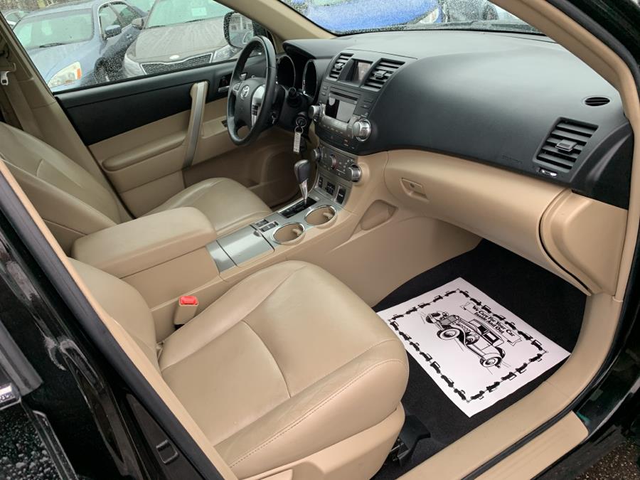 Used Toyota Highlander 4WD 4dr V6 (Natl) 2012 | Absolute Motors Inc. Springfield, Massachusetts Used Toyota Highlander 4WD 4dr V6 (Natl) 2012 | Absolute Motors Inc. Springfield, Massachusetts