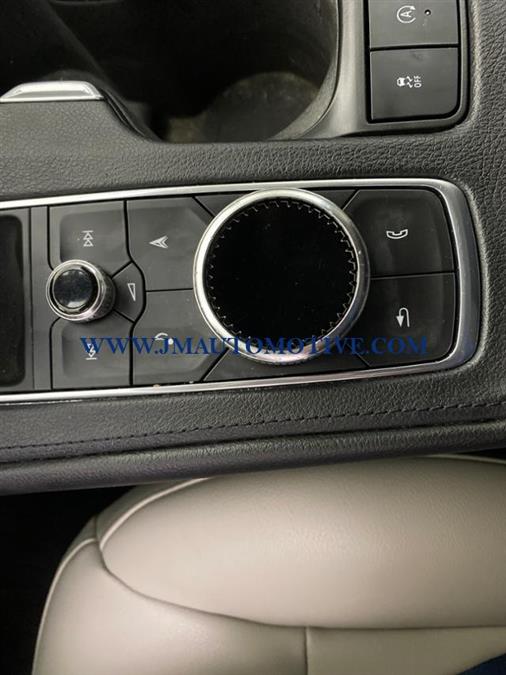 2019 Cadillac Xt4 AWD 4dr Luxury, available for sale in Naugatuck, Connecticut | J&M Automotive Sls&Svc LLC. Naugatuck, Connecticut 2019 Cadillac Xt4 AWD 4dr Luxury, available for sale in Naugatuck, Connecticut | J&M Automotive Sls&Svc LLC. Naugatuck, Connecticut