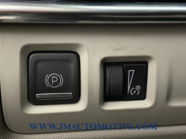 2019 Cadillac Xt4 AWD 4dr Luxury, available for sale in Naugatuck, Connecticut | J&M Automotive Sls&Svc LLC. Naugatuck, Connecticut 2019 Cadillac Xt4 AWD 4dr Luxury, available for sale in Naugatuck, Connecticut | J&M Automotive Sls&Svc LLC. Naugatuck, Connecticut