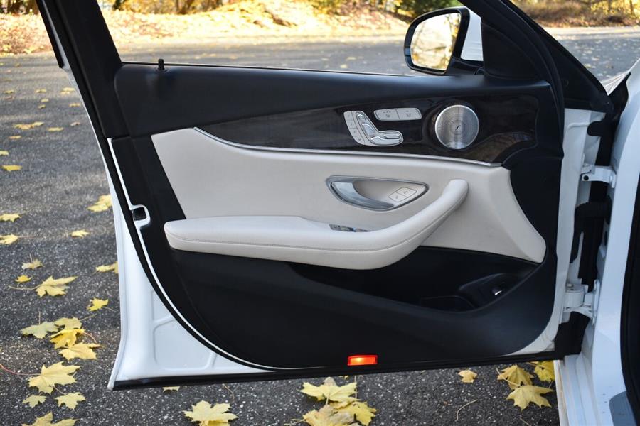 2019 Mercedes-benz E-class E 300 4MATIC AWD 4dr Sedan, available for sale in Great Neck, New York | Camy Cars. Great Neck, New York 2019 Mercedes-benz E-class E 300 4MATIC AWD 4dr Sedan, available for sale in Great Neck, New York | Camy Cars. Great Neck, New York