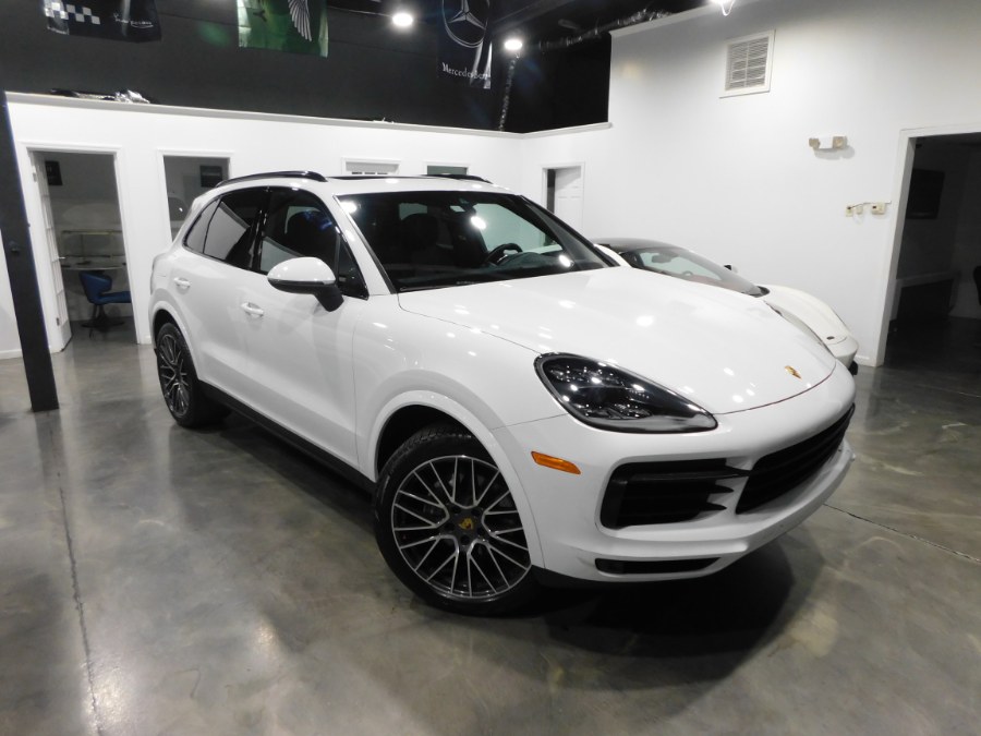Used 2019 Porsche Cayenne in Lodi, New Jersey | Soliman Motors. Lodi, New Jersey