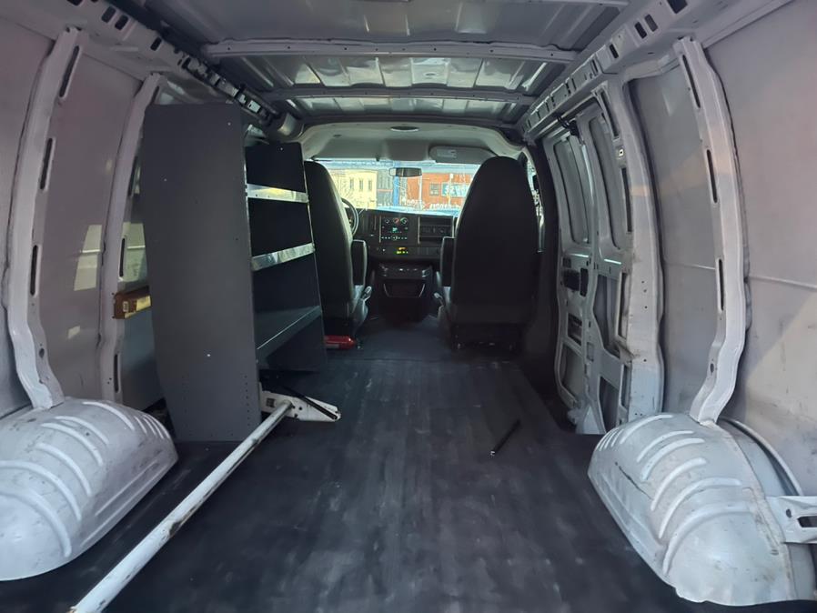 Used Chevrolet Express Cargo Van RWD 1500 135" 2014 | Brooklyn Auto Mall LLC. Brooklyn, New York