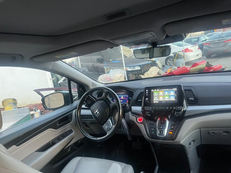 2018 Honda Odyssey EX-L w/Navi/RES Auto, available for sale in Brooklyn, New York | Brooklyn Auto Mall LLC. Brooklyn, New York 2018 Honda Odyssey EX-L w/Navi/RES Auto, available for sale in Brooklyn, New York | Brooklyn Auto Mall LLC. Brooklyn, New York